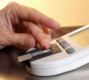 máy đo đường huyết tốt cho người mắc bệnh tiểu đường